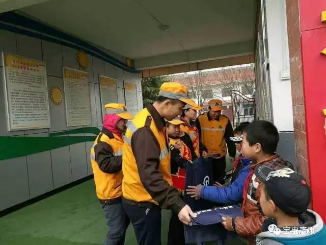 揭示邪恶包内容的真相，深度探讨背后的隐患与应对之策