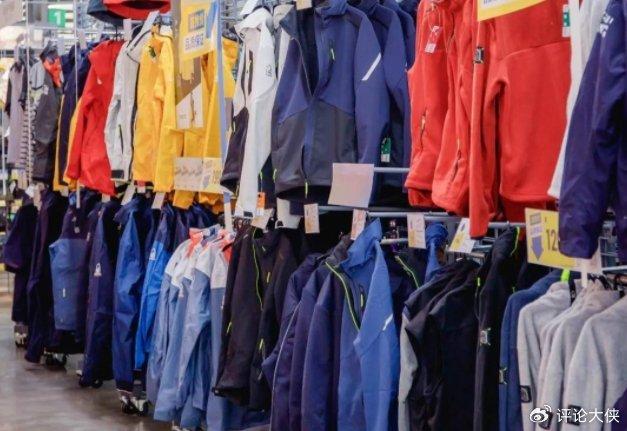 国内冲锋衣市场蓬勃发展，探寻优秀冲锋衣厂家的足迹