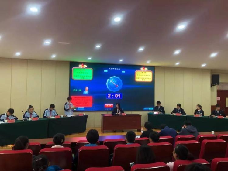 大学生简历中的社团活动，展现领导力、团队协作与实战经验的关键