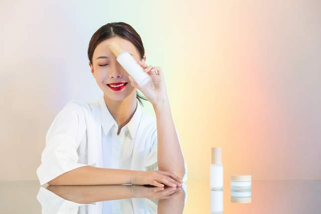 孕妇化妆游戏，时尚与健康的完美结合