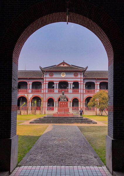 利物浦建筑，历史与现代交织的壮丽画卷