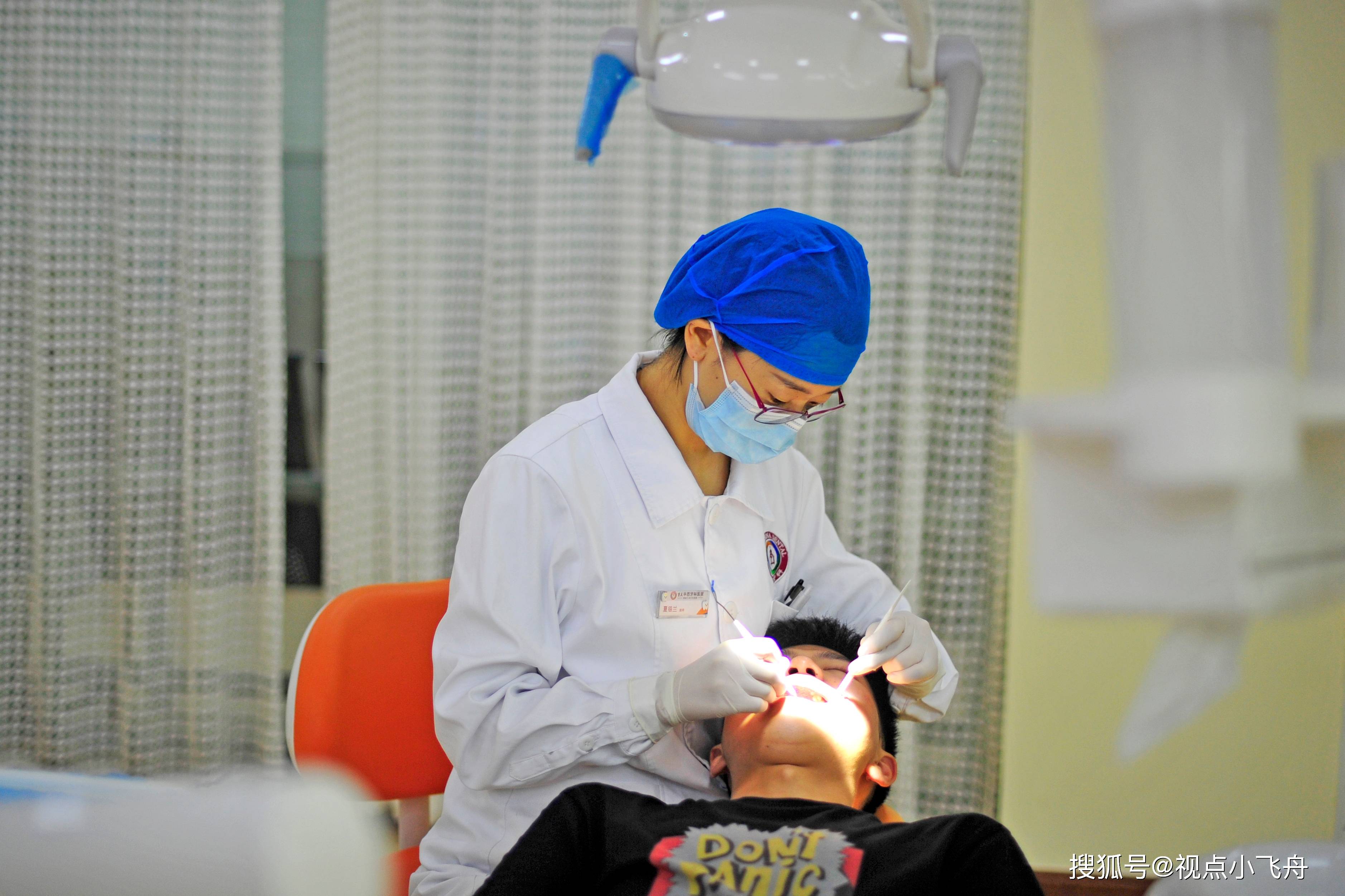 省儿保口腔科专家，守护儿童口腔健康的守护者