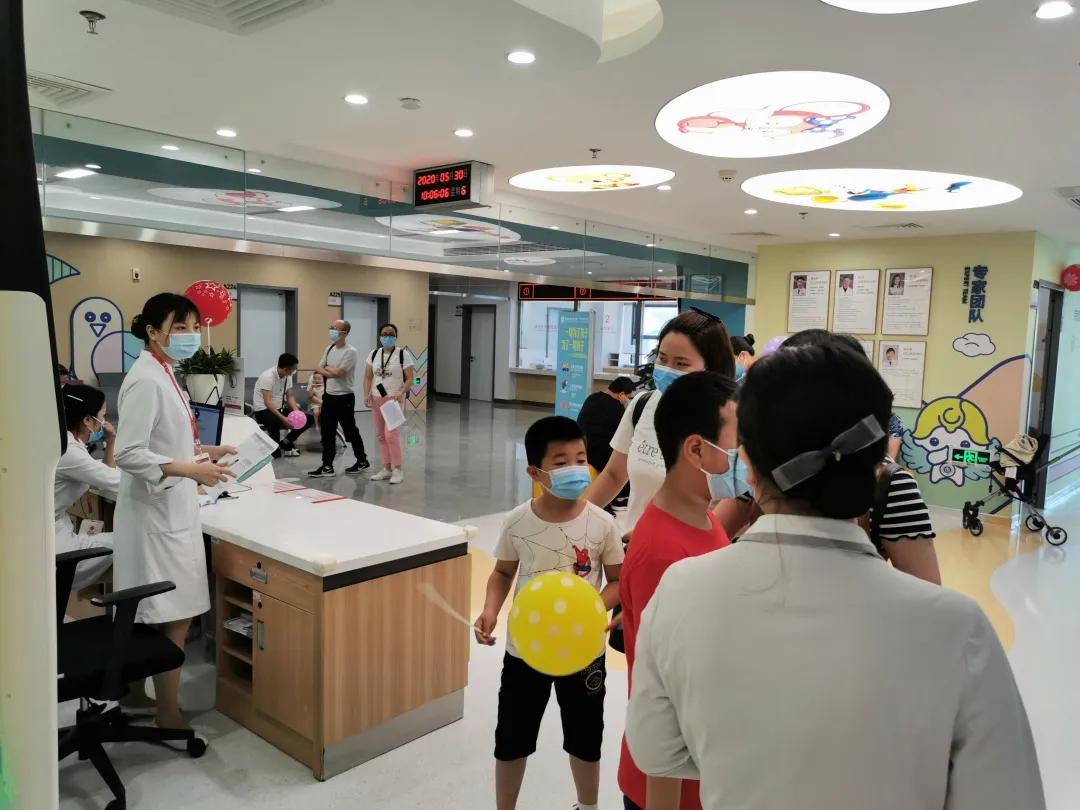 重庆儿童医院专家门诊，专业医疗服务的典范