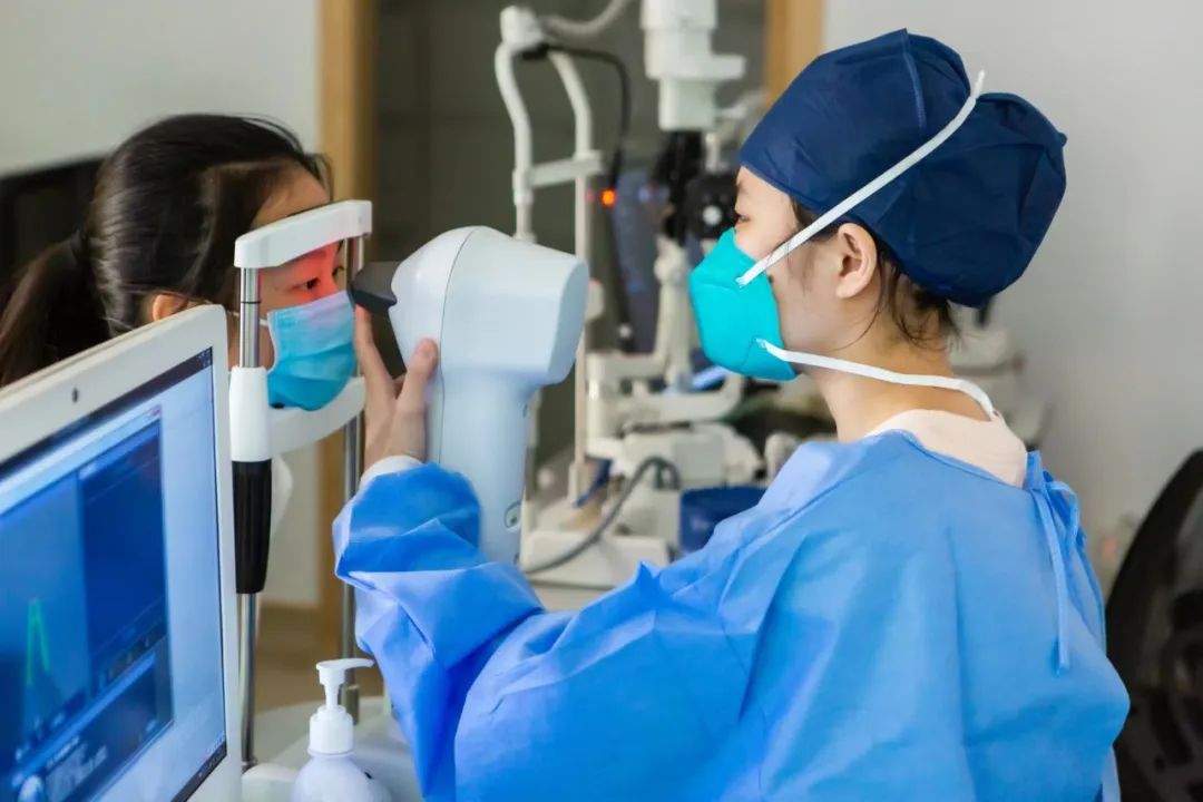 眼科眼底专家在线咨询，守护您的眼底健康