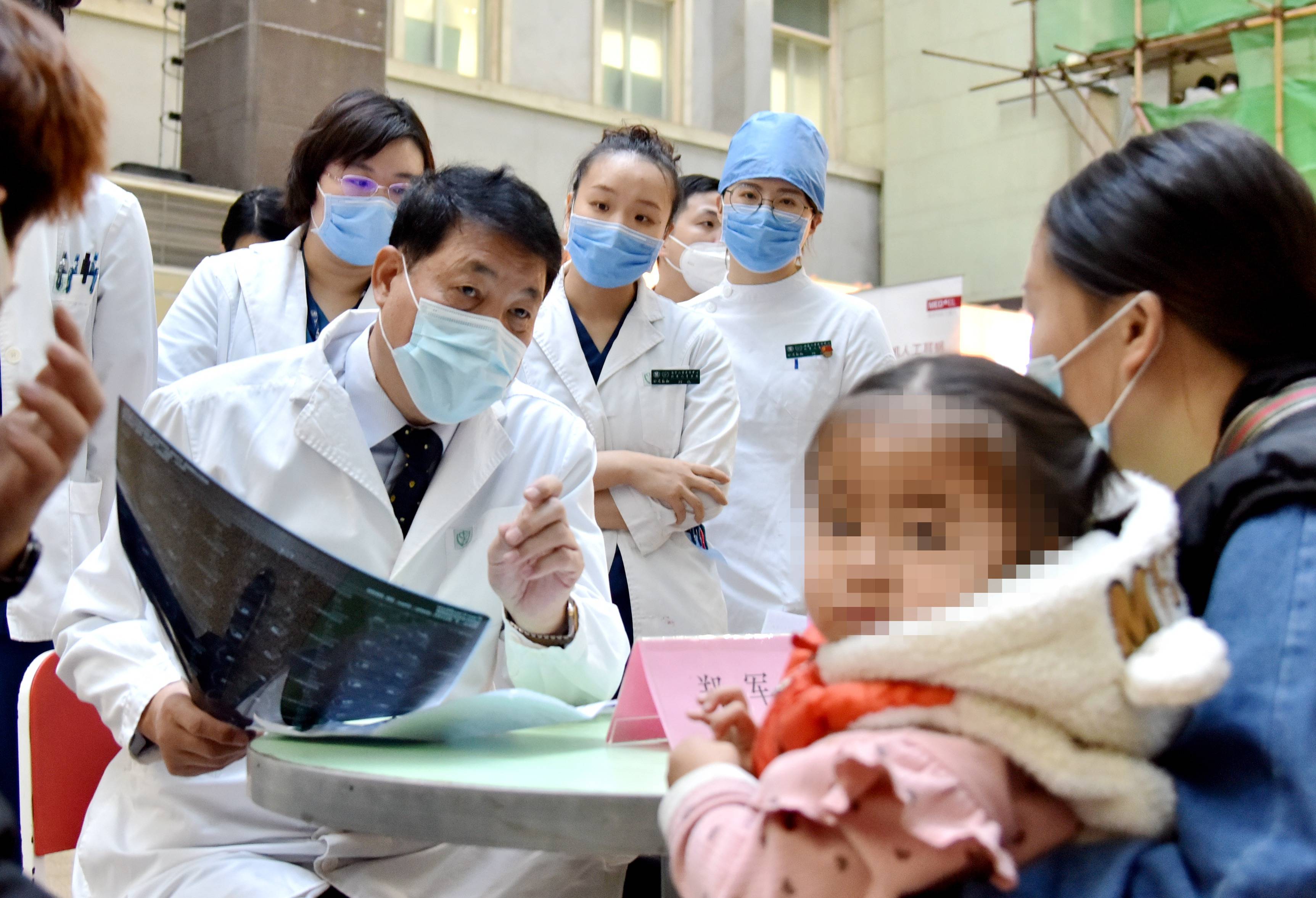 北京市儿童医院专家团队，守护儿童健康的坚实后盾