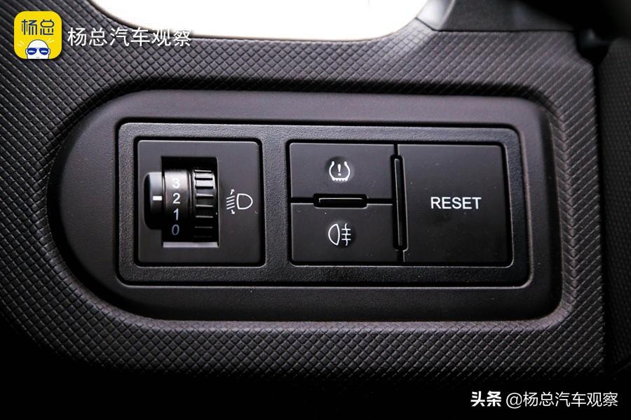 前后轮胎气压的重要性及其对行车安全的影响