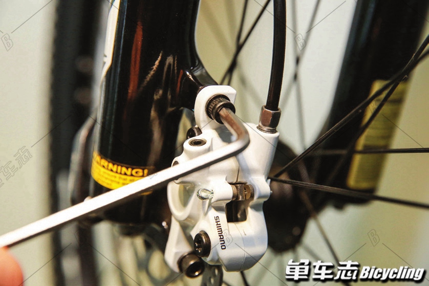 山地车后轮油刹系统拆解详解