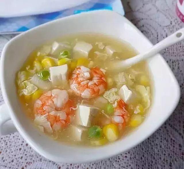 干香菇蛋花汤，一道家常美食的烹饪与品味