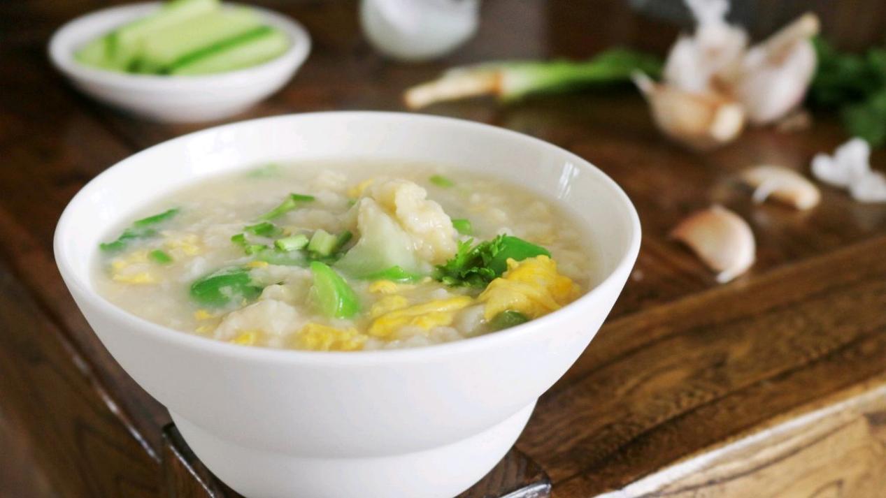 丝瓜蛋花疙瘩汤，一道家常美食的烹饪与品味