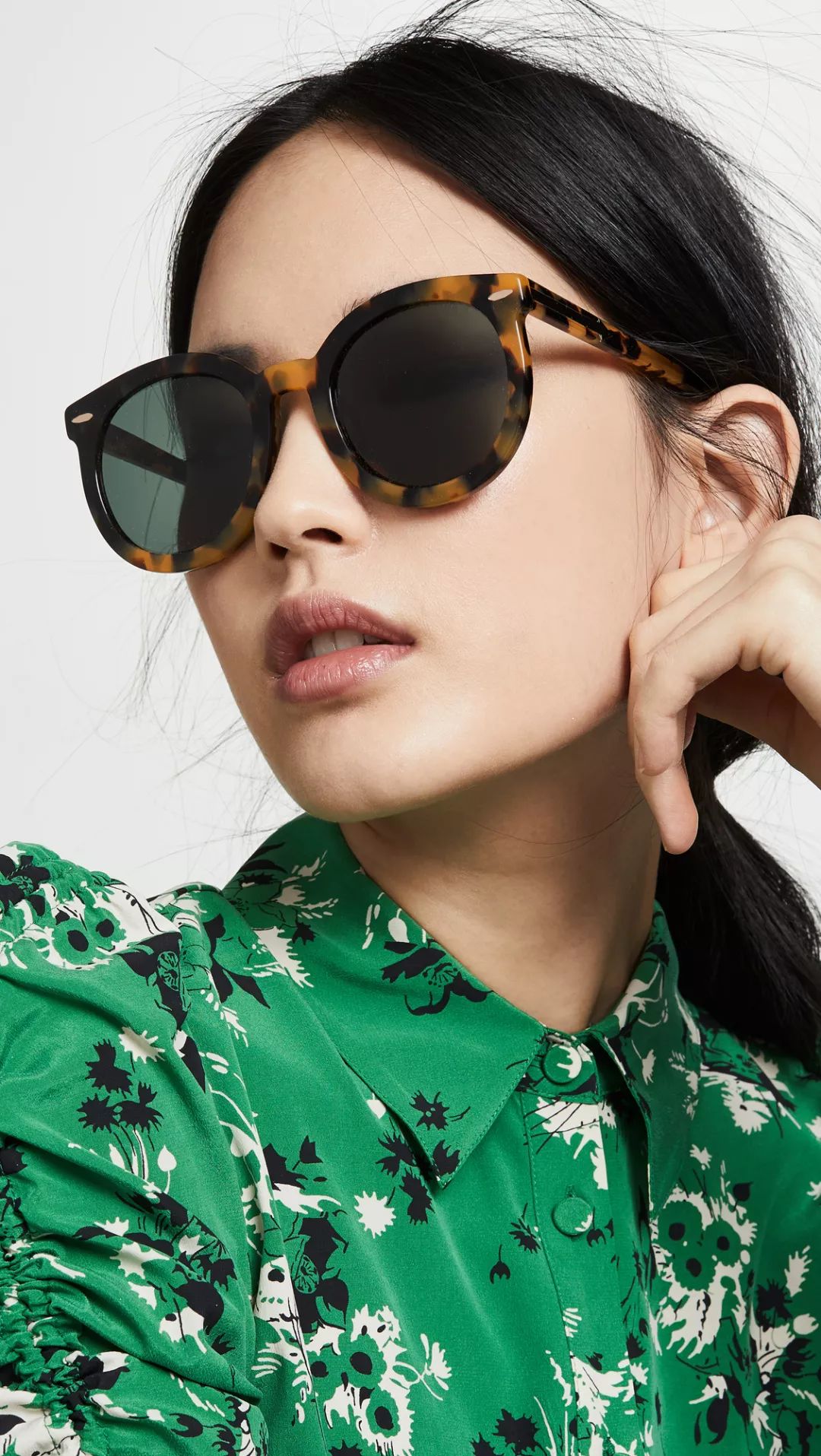 如何辨别Karen Walker墨镜真假