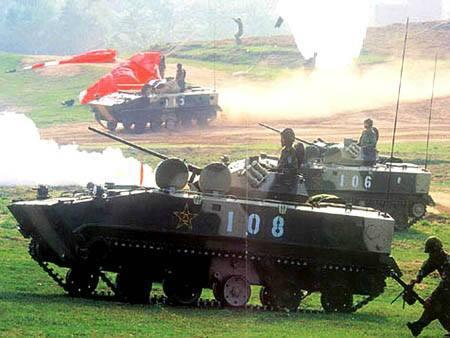 中国05式伞兵战车，现代战争中的空中突击力量
