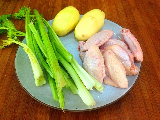 木耳青菜蛋花汤，一道家常美食的营养与健康价值